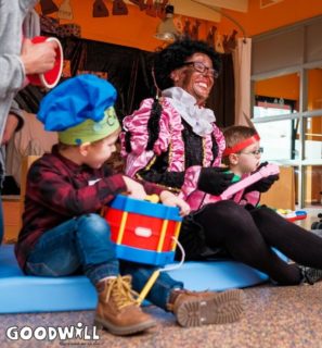 Roetveegpiet tussen de kinderen-Goodwill.nl